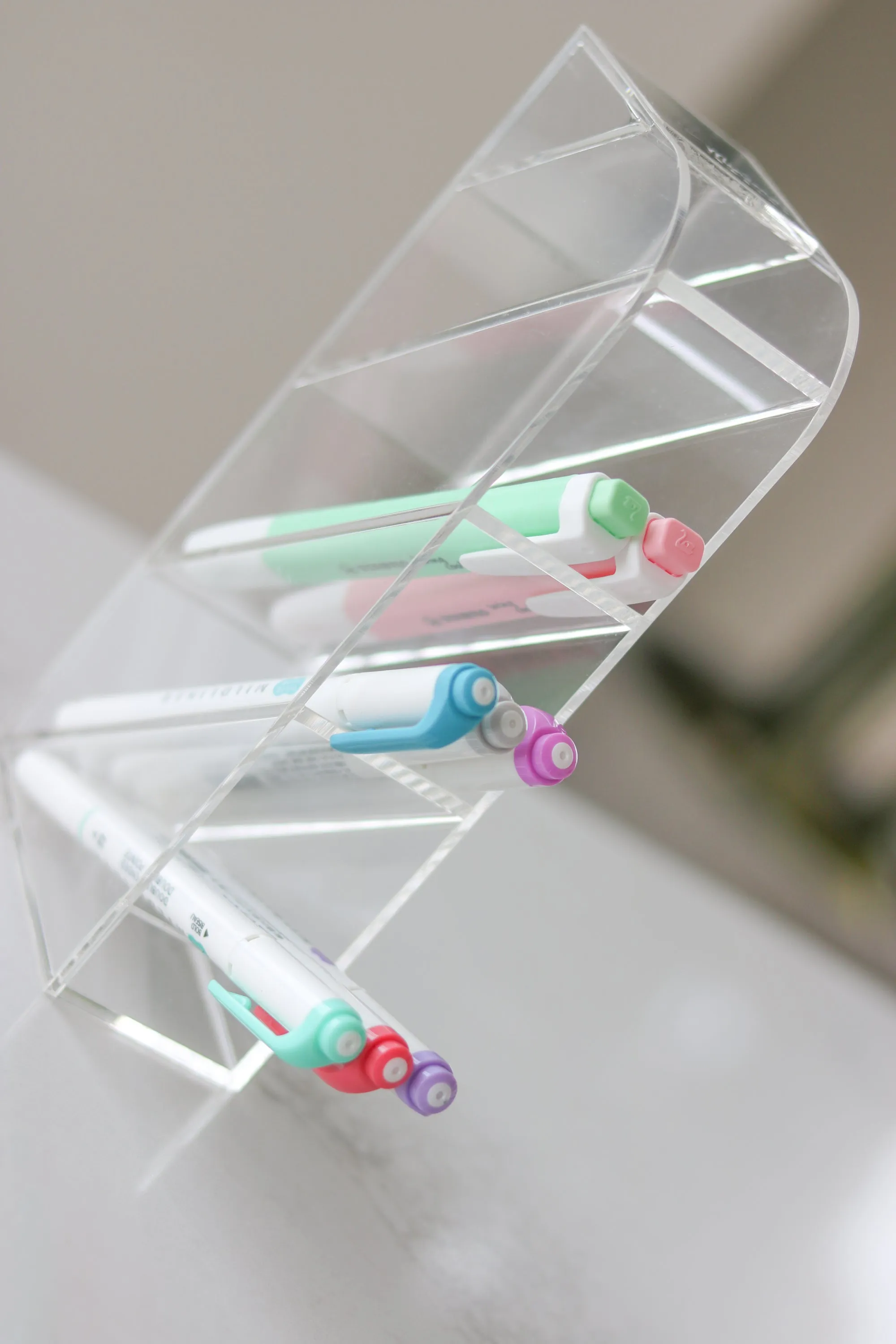 Acrylic slanted pen shelf organizer