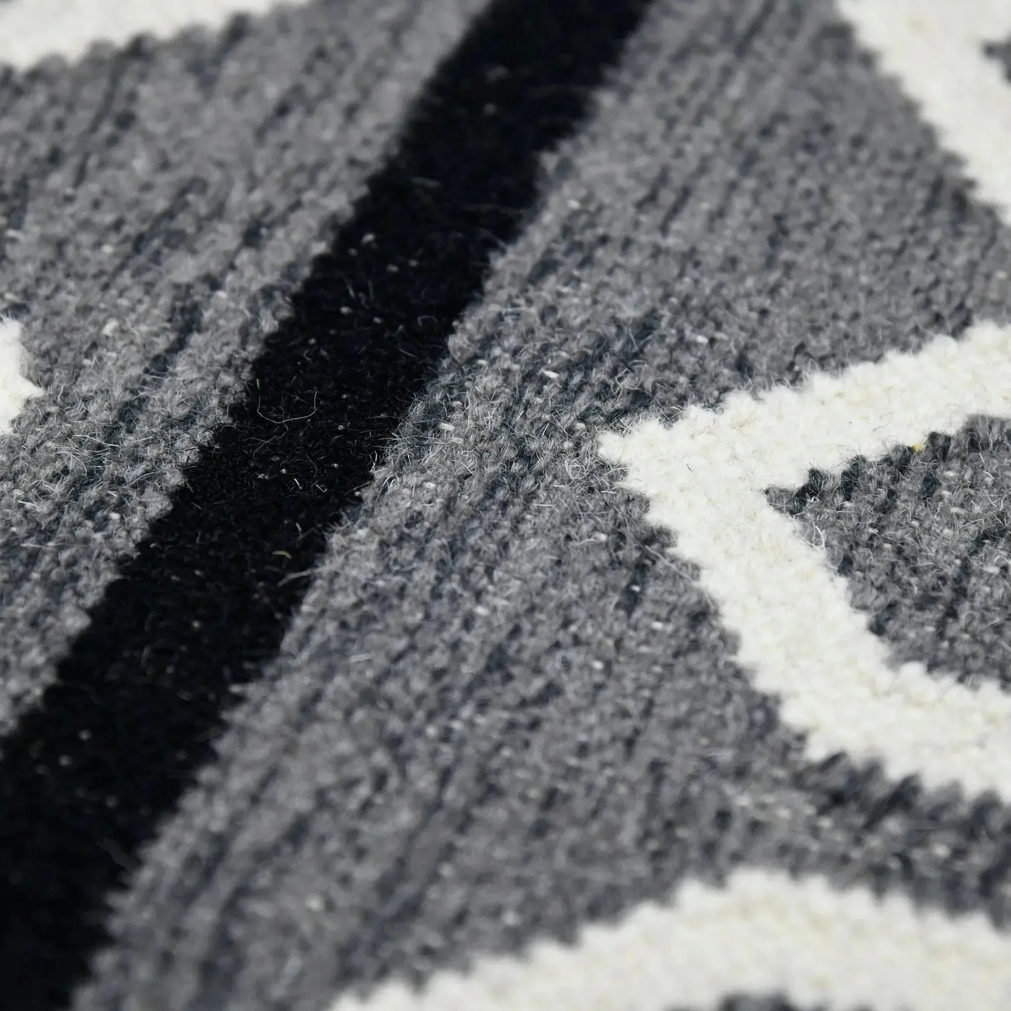 Artifacts ARI-1 Grey Rug