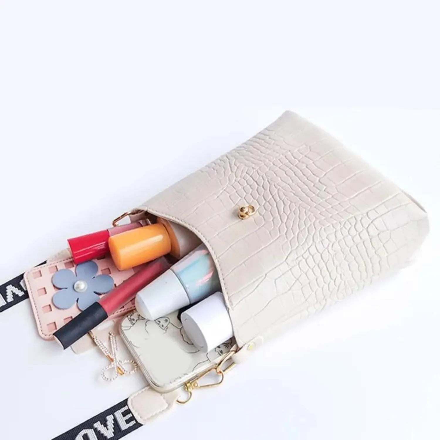 Chic Crocodile-Pattern Crossbody Bag