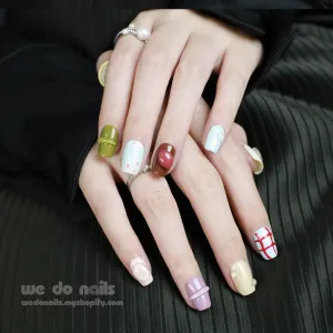 Cute Abstract Art | Stylish, Creative and 3D | Custom Press On Nails