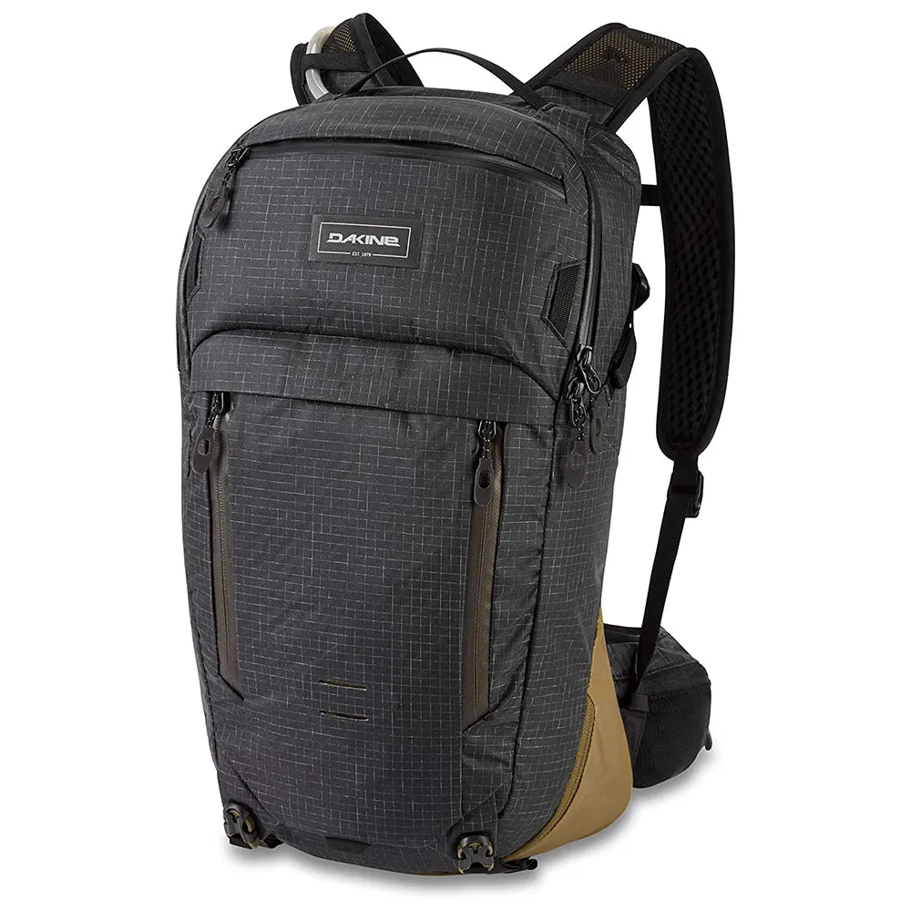 Dakine Seeker 18 Liter Hydration Black Backpack Bags - 10002780-BLACK