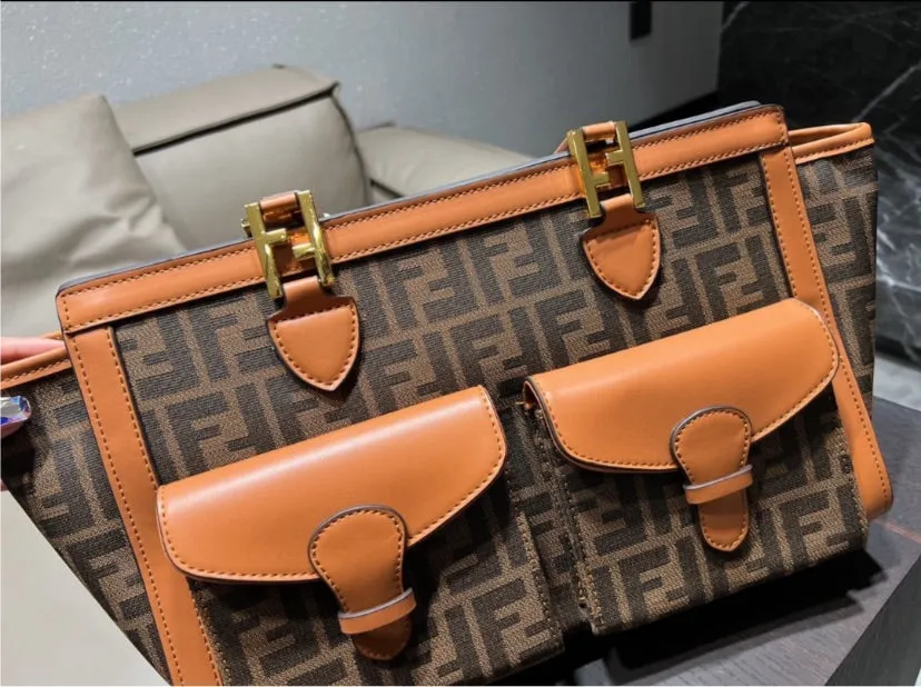 Fendi woman shoulder bag