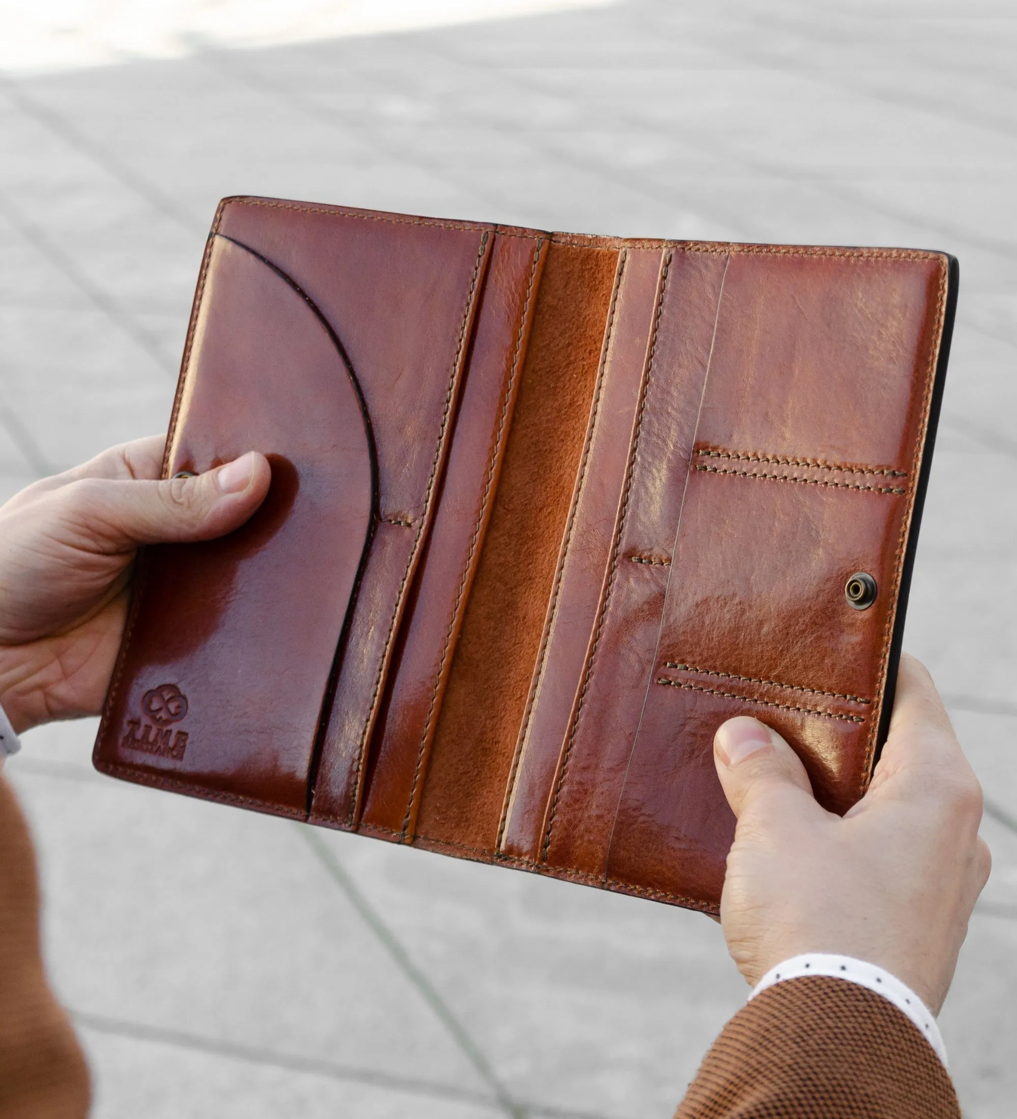 Large Leather Passport Holder - Gulliver's Travels