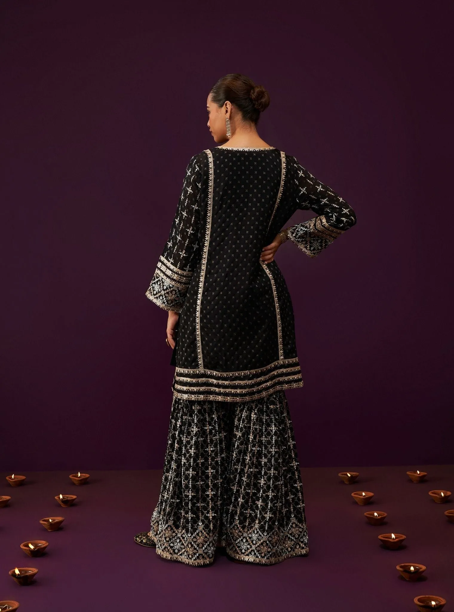 Mulmul Banrasi Mehreen Black Kurta With Mulmul Banrasi Mehreen Black Garara