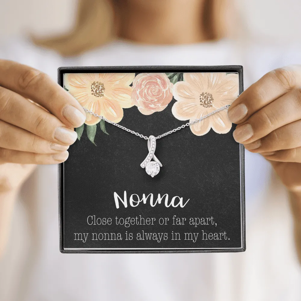 Nonna Alluring Beauty Necklace