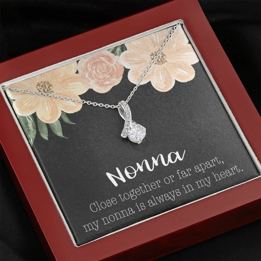 Nonna Alluring Beauty Necklace