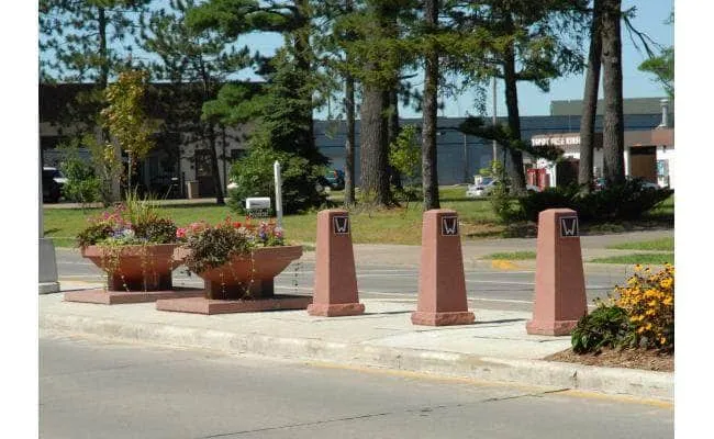 Obelisk Bollard with Base